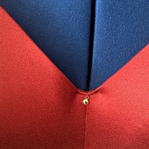 🤗 Lane Bryant Cacique Deep Red Women's 42F Bra.  Back & side smoothing features. - Picture 5 of 7